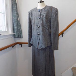 Classique Habits Black Printed Vintage Suit
